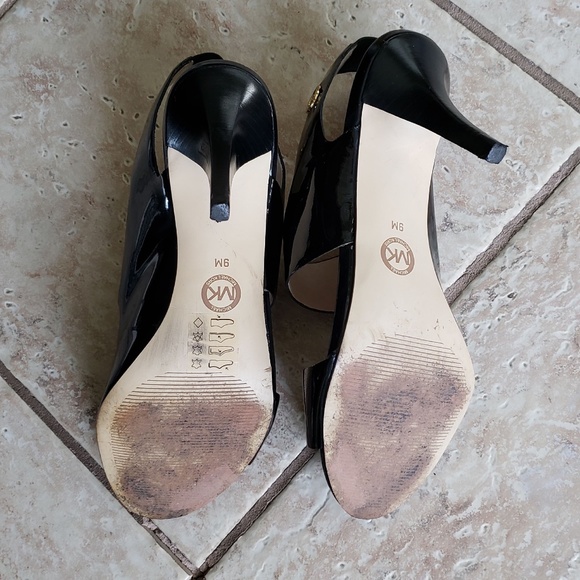 MICHAEL KORS WOMEN'S ROCHELLE OPEN TOE SHOES: BLACK PATENT 9M PRE-OWNED W/BOX - Picture 13 of 16